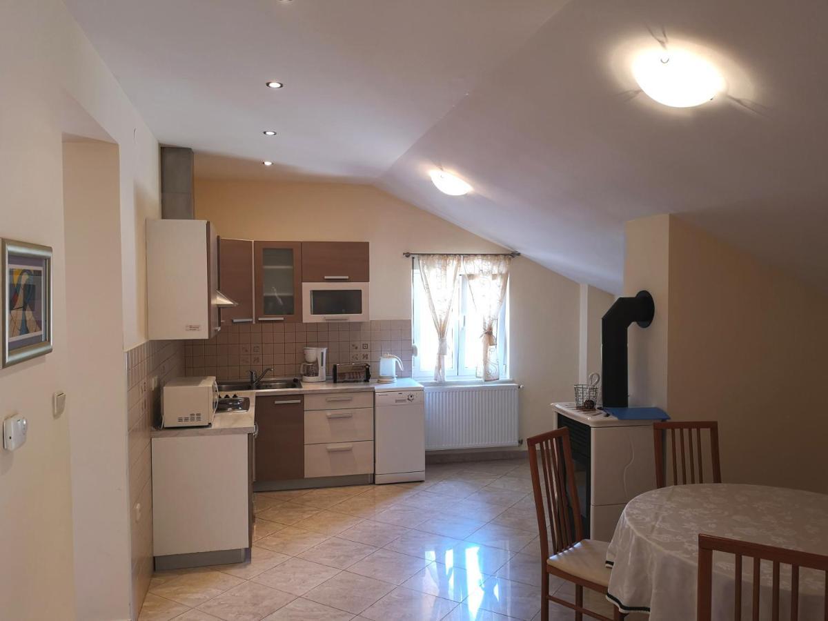 Apartments With A Swimming Pool Banjol, Rab - 11382 Esterno foto
