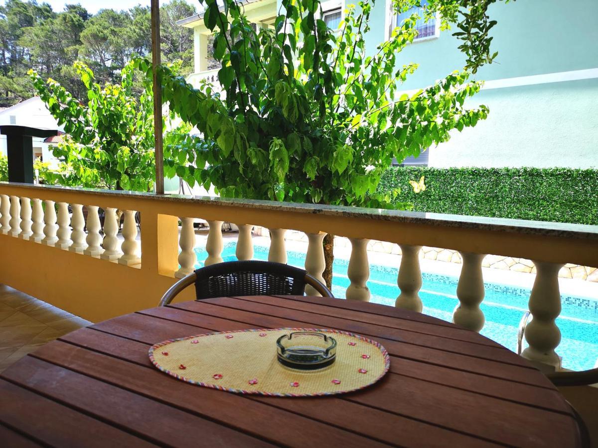 Apartments With A Swimming Pool Banjol, Rab - 11382 Esterno foto